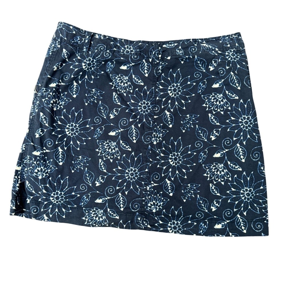 Laura Scott Skort Floral Batik Print Navy Blue Size 8P Petite Mini Skirt Shorts - Picture 2 of 7